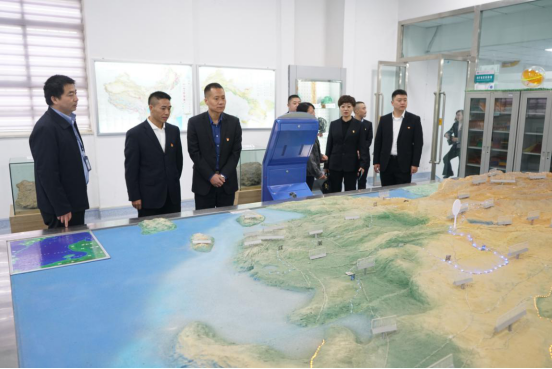 说明: https://cyc.lzre.edu.cn/__local/4/81/24/6C1E8FFF921D1E89428E278205C_40706203_C7596.png
