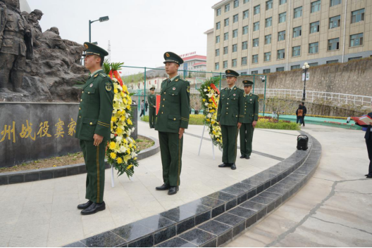 说明: https://cyc.lzre.edu.cn/__local/F/06/47/DCD75D30FDE30543540AB7EACE5_C947D958_B66BC.png